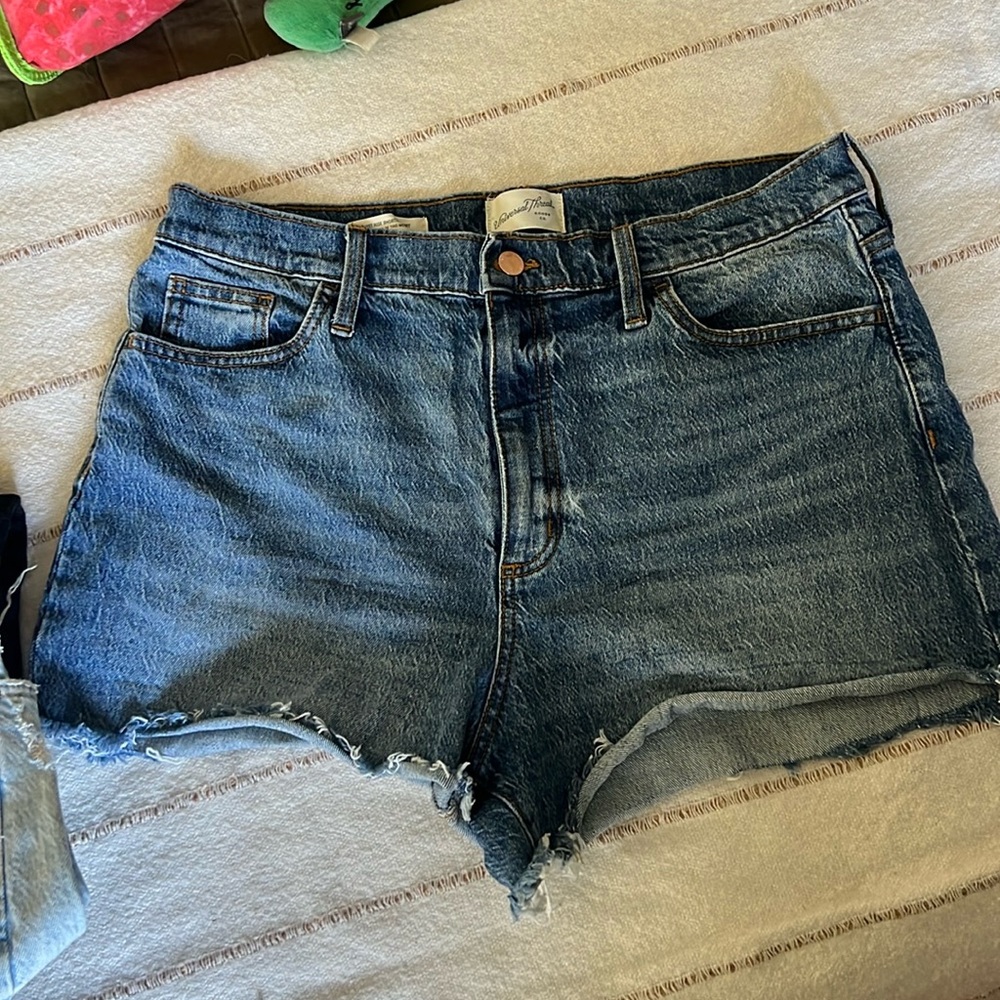 Target Universal Threads Highest Rise Shortie Short 12